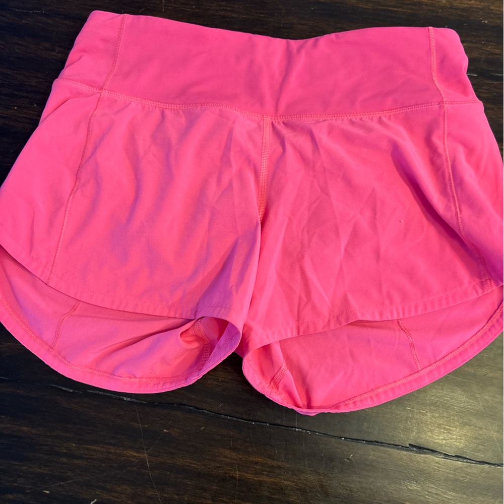 Lululemon Hotty Hot High-Rise Short 2.5" - Sonic Pink - Size 4 - Picture 2 of 6